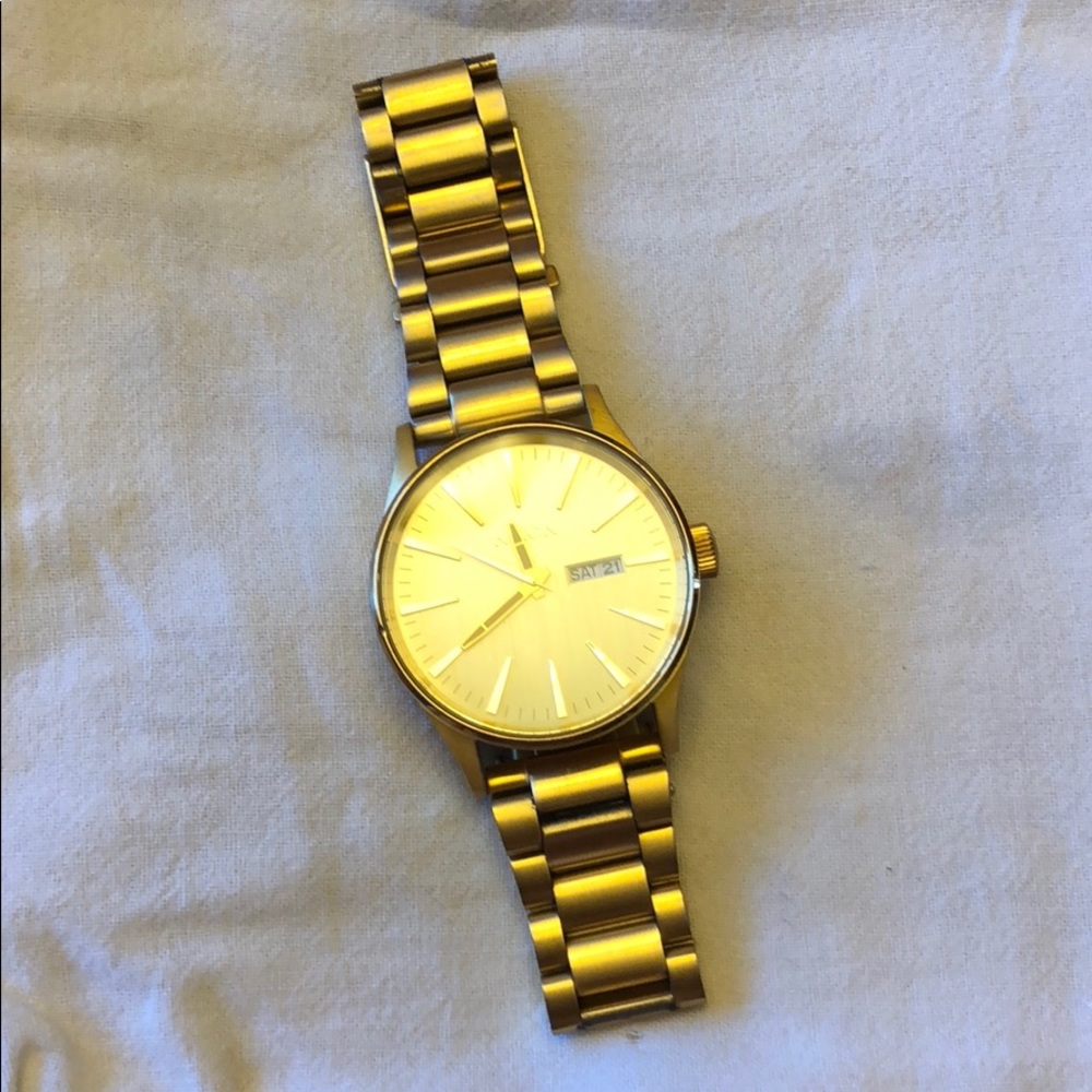 Nixon watch!!